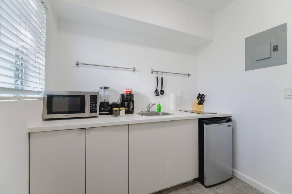 Great Studio Residence 15 Min From The Beach Miami Kültér fotó
